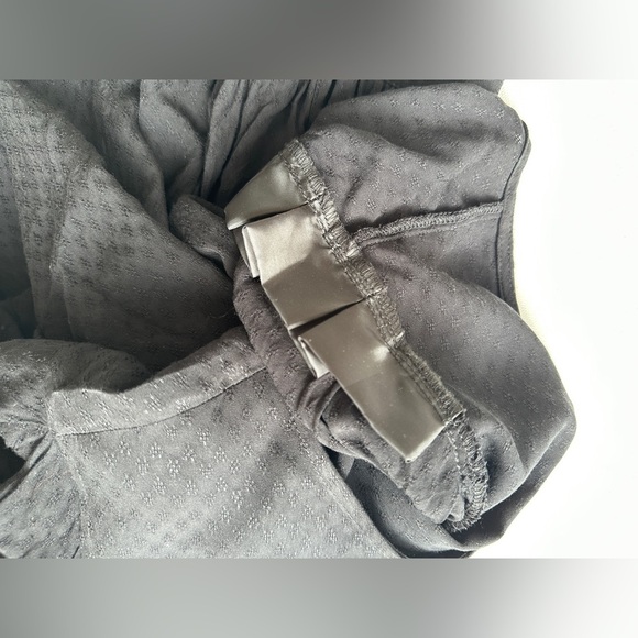 Suzy Shier - Long Sleeve Blouse - Black Pattern - Lightweight - Size: Large - Picture 7 of 9